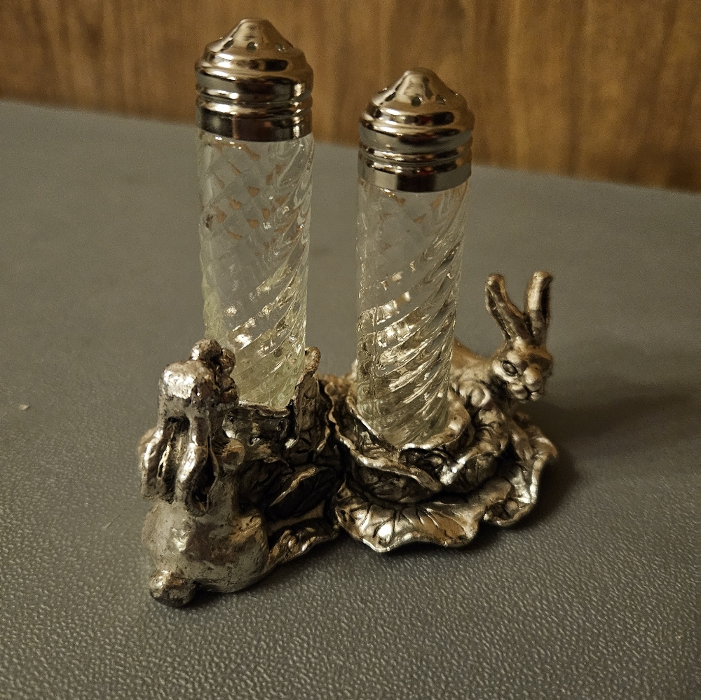 Arthur Court Bunny Patch salt and pepper set